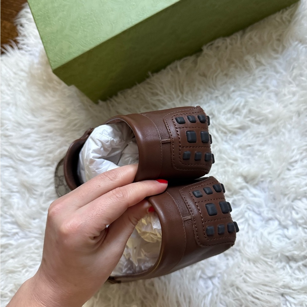 Gucci Brown Interlocking G Driver Loafers - Picture 6 of 14